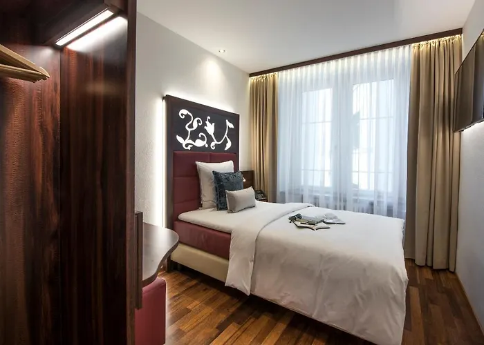 Scheuble Szálloda 3*