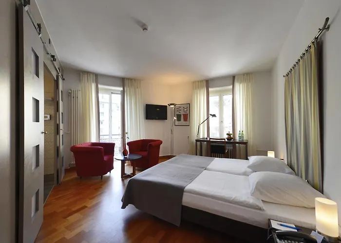 斯科伍堡酒店 3*